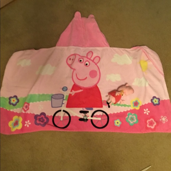 peppa hooded towel